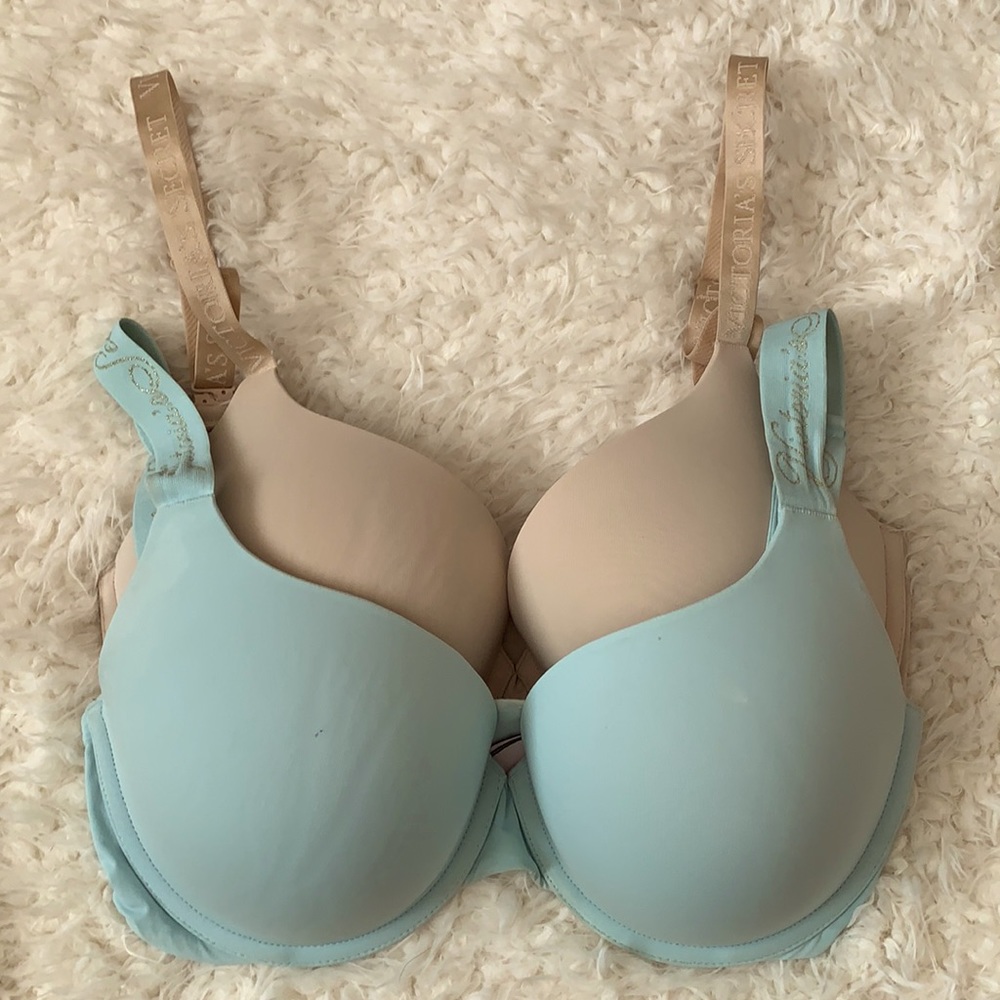Victoria's Secret Blue and Cream T-Shirt Bra with Molded Cups